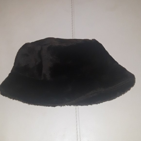 Accessories - 🌺BROWN PLUSH Hat